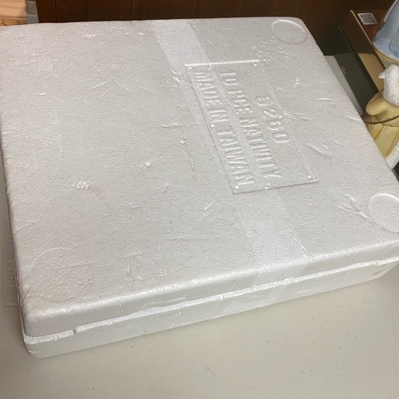 Home interiors vintage 5260 Porcelain Figurines Christmas Nativity Set - Picture 9 of 10